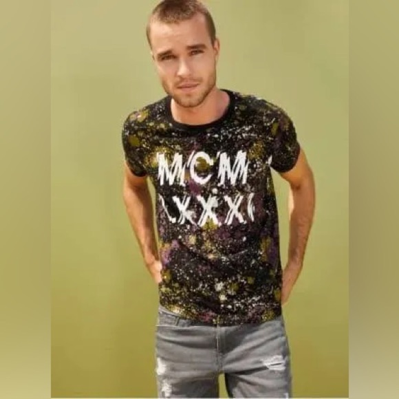 Guess Shirts Guess Basic Graffiti Drop T Shirt Crew Neck - Picture 5 of 16